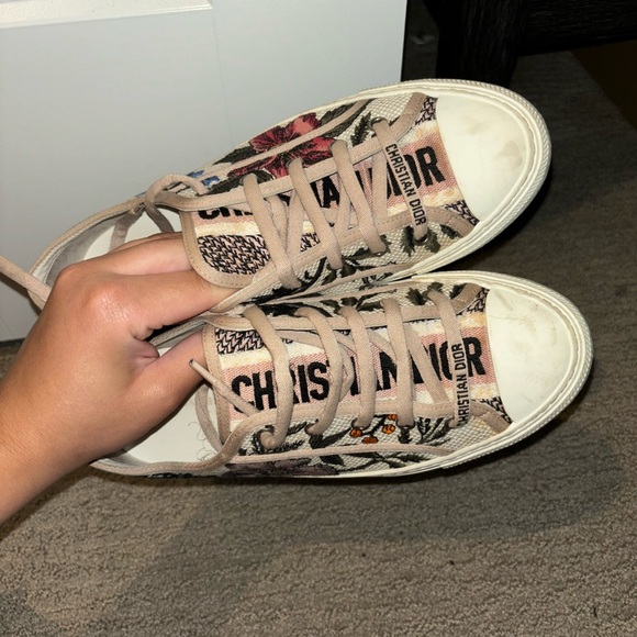 Dior Multicolor Floral Embroidered Canvas Walk N Dior Low Top Sneakers - Picture 2 of 4